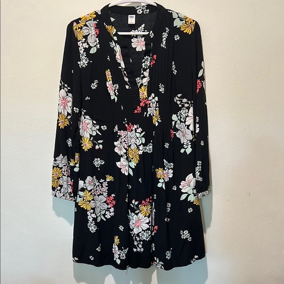 OLD NAVY long sleeve Black Dress with Floral Print and deep V neck Size Small - Picture 1 of 5